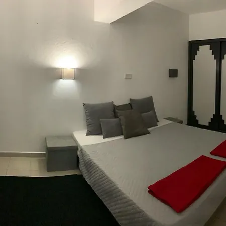 Апартаменты Apartamento Cpr3 Praia Da Rocha